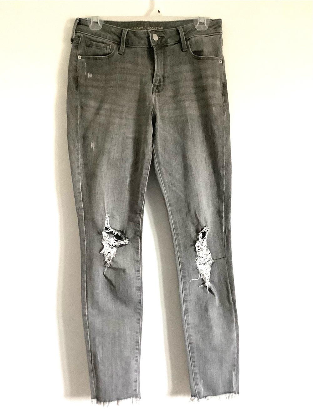 Old Navy Rockstar Mid-Rise Gray Ripped Distressed Skinny Jeans Women’s Sz.4